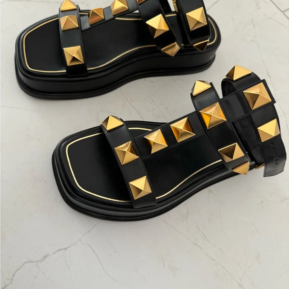 Valentino 38 Gladiator Sandals Like New - Picture 3 of 7